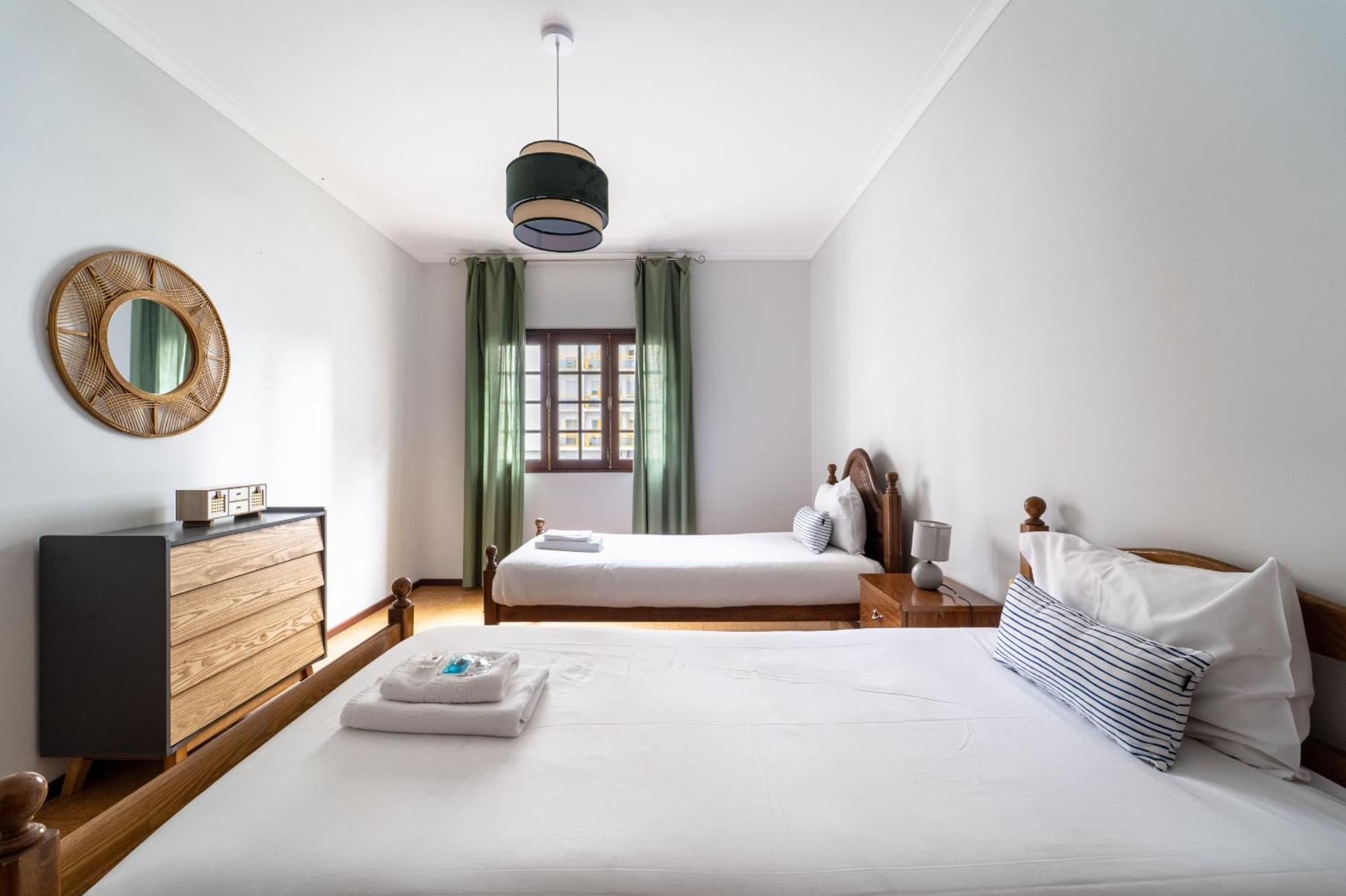 Amorosa Villa, 500M From The Beach By House And People Eksteriør bilde
