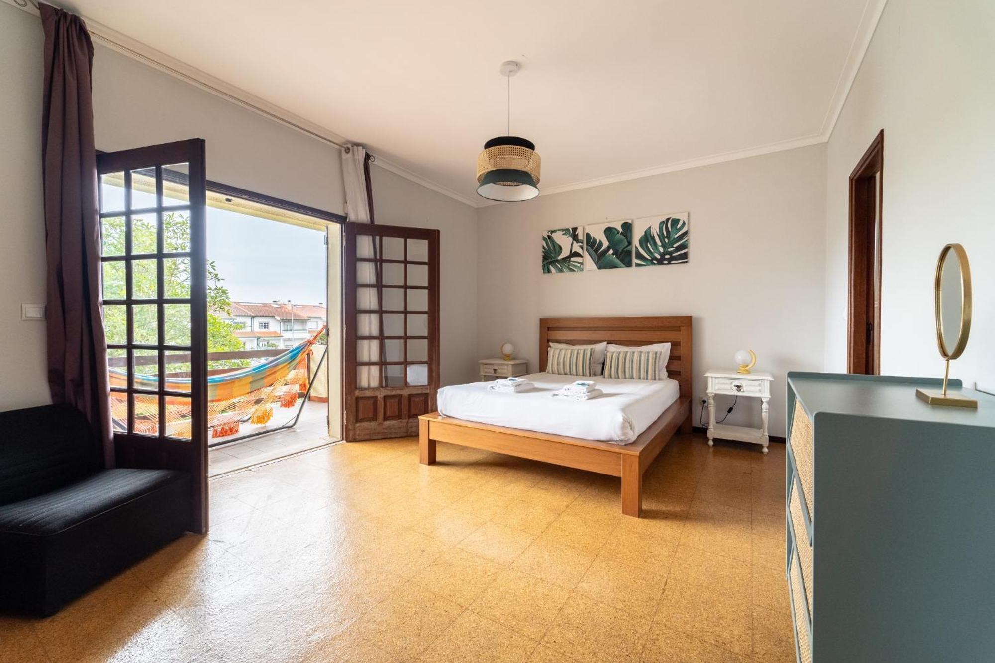 Amorosa Villa, 500M From The Beach By House And People Eksteriør bilde