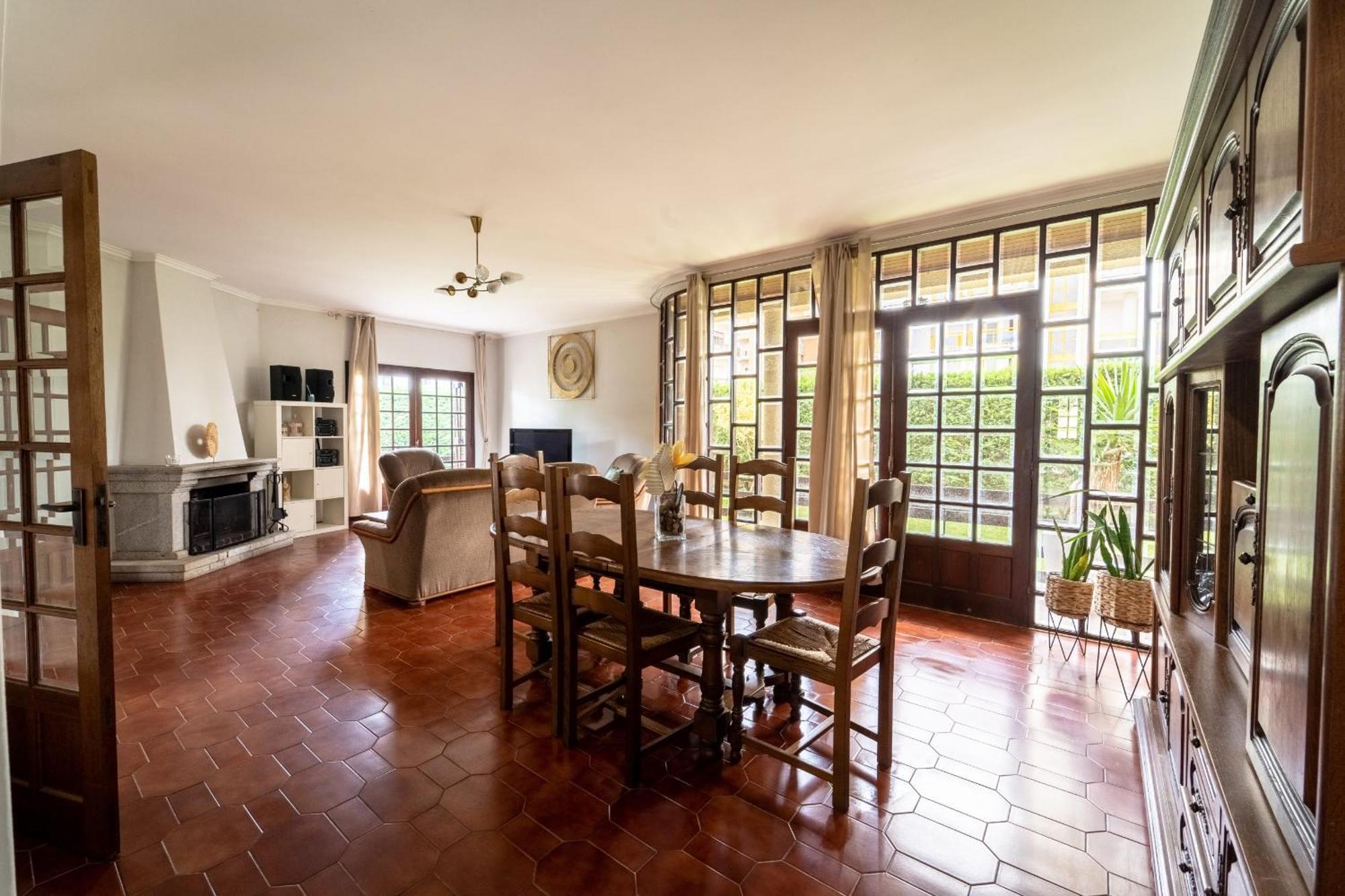 Amorosa Villa, 500M From The Beach By House And People Eksteriør bilde